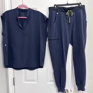 “Quiet Navy” Figs Scrub Set